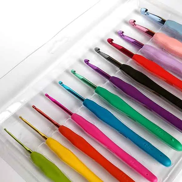 Ergonomic Crochet Hook Set 12 Sizes 3042